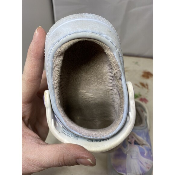 Crocs Fun Lab Little Kids Lined Disney Frozen II Clog - Size C9 Shoe - Picture 7 of 8